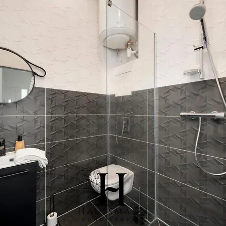 Avec Terrasse Apartamento *